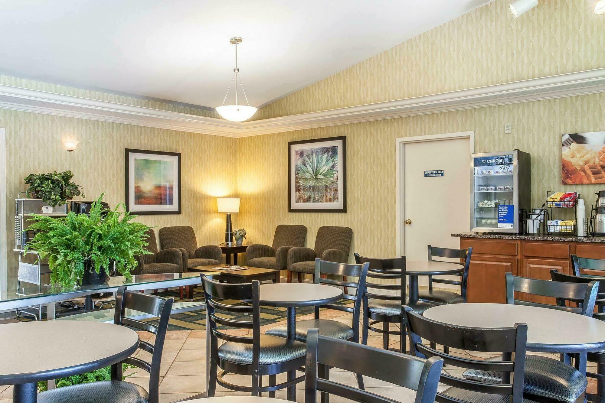 Comfort Inn Индипендънс Екстериор снимка